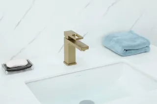 Смеситель для раковины Gappo G1017-3 золотой сатин