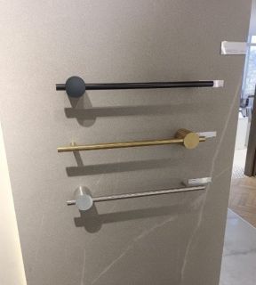 Электрический полотенцесушитель Broner Bruno BR.007.060.0000.Ral 9005М 60 см с кнопкой чёрный матовый