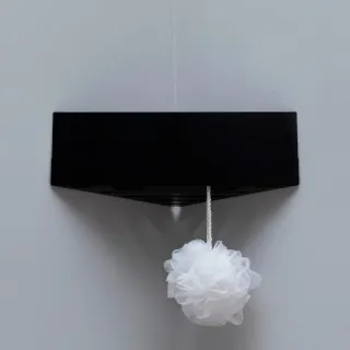 Полка угловая Aquanet Магнум 302225 28 см чёрный матовый