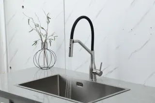 Смеситель для кухни Gappo G4098-15 с гибким изливом сатин