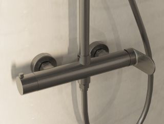 Душевая стойка Vincea Rondo VSFS-1R0GM, вороненая сталь