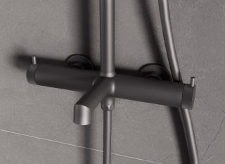 Душевая стойка Vincea Rim VSFS-2RM1GM, вороненая сталь